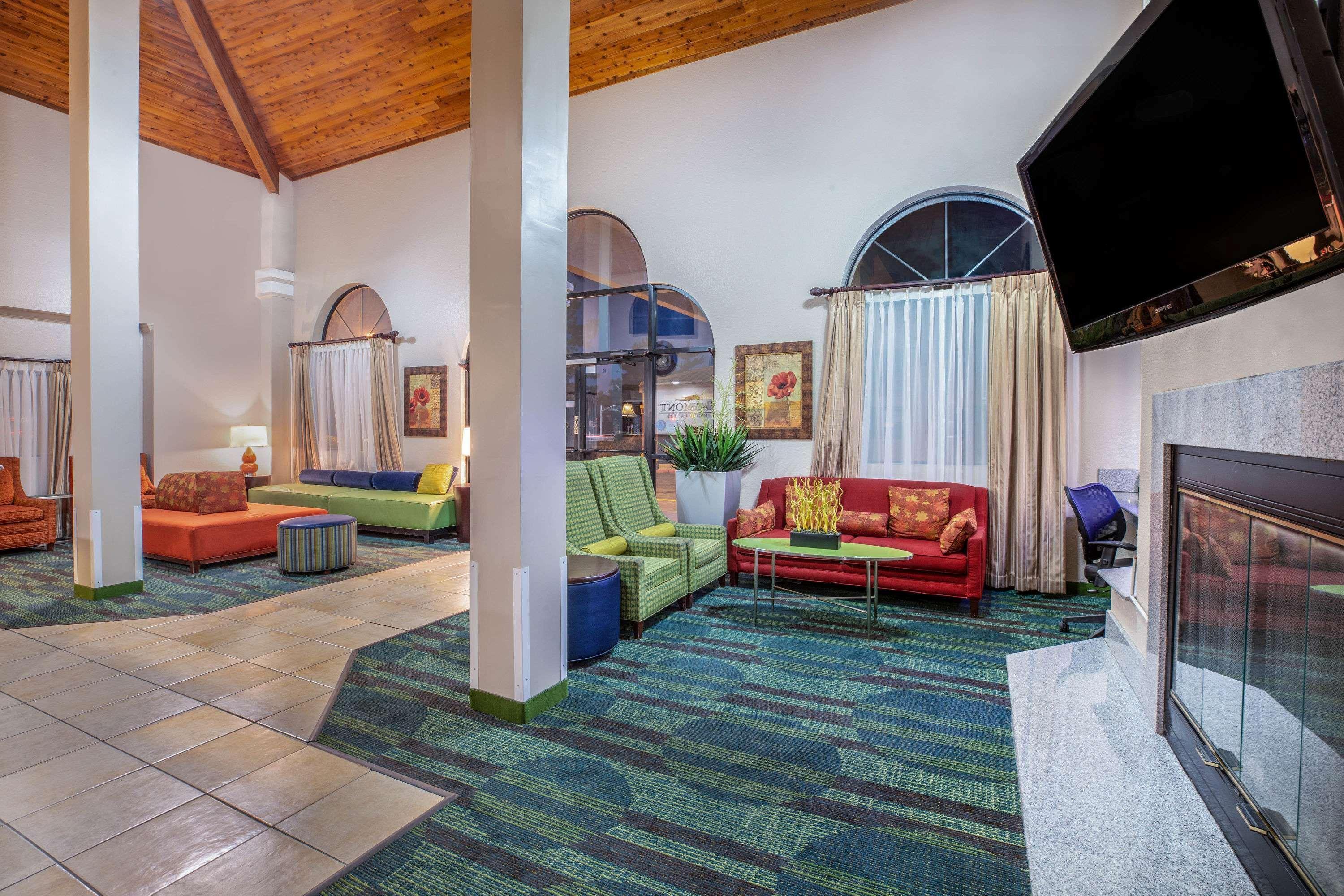 Baymont By Wyndham Tehachapi Hotel Exterior photo
