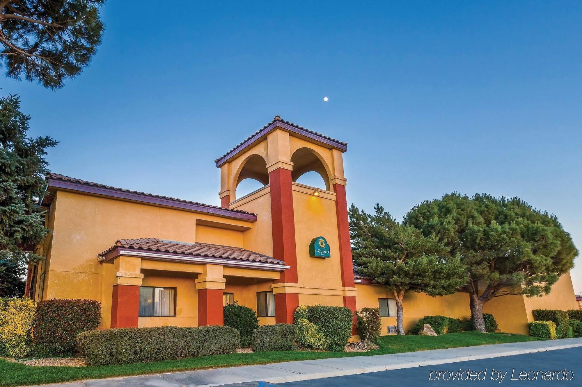 Baymont By Wyndham Tehachapi Hotel Exterior photo